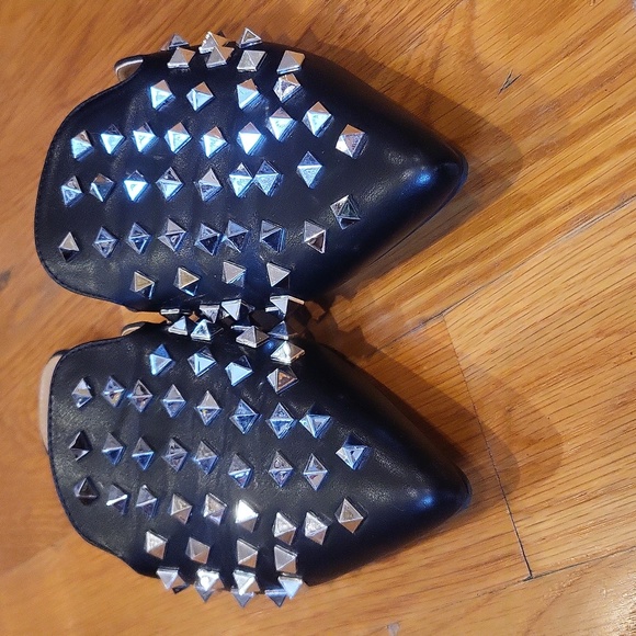 Cape Robbin Enny Slip On Flat Sandals Black pointed Toe Embellished Mule Slide - Picture 2 of 8